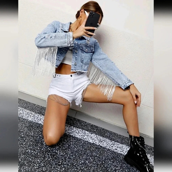 Fringe Raw Hem Button Front Crop Denim Jacket - Picture 6 of 6